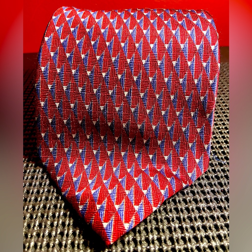 Smith's Men's Store J.Z. Silk Hand USA 60” Red White Blue Color